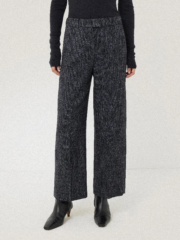 Hale Boucle Cropped Trousers | Navy