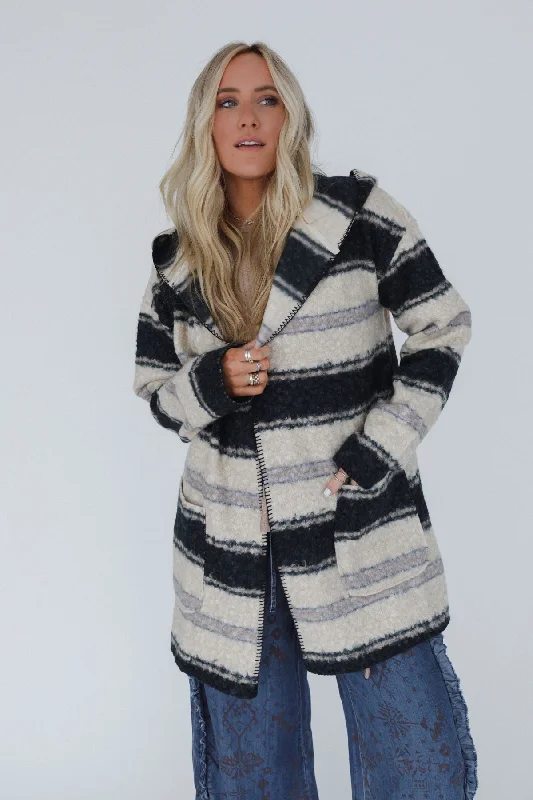 Alpine Oasis Hooded Coat - Black Multi