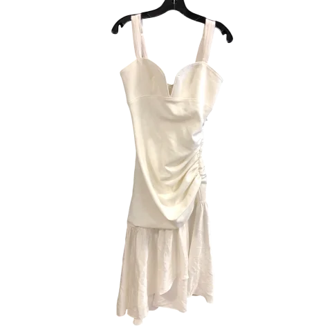 Dress Designer By CINQ A SEPT In White, Size: 4