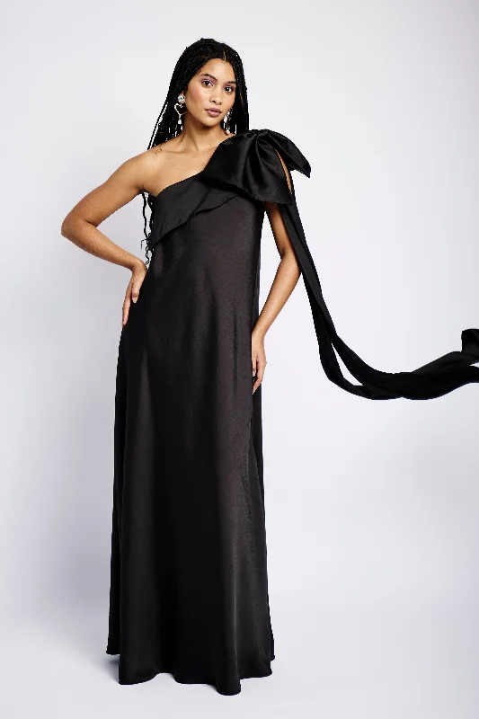 One Shoulder Bow Dress in Black