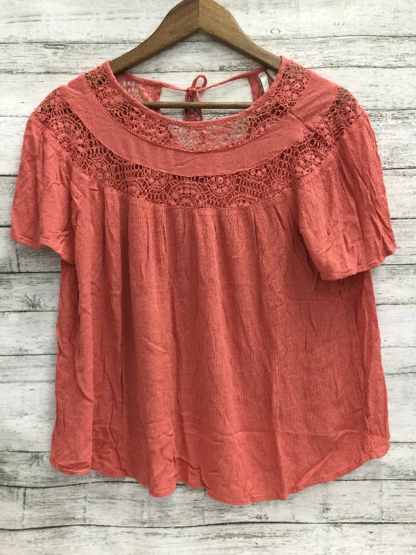 Top Short Sleeve By Lc Lauren Conrad  Size: M